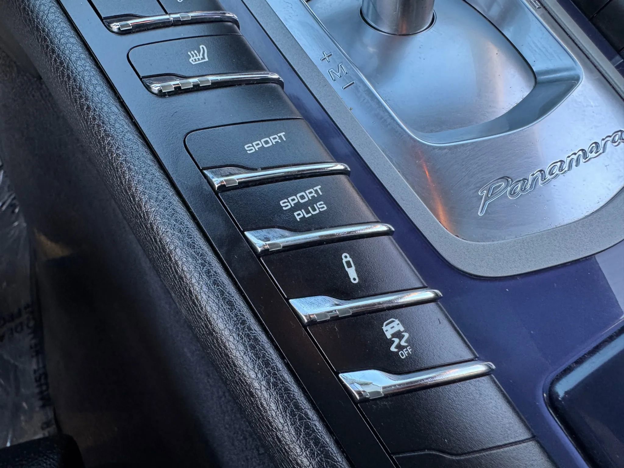 Used 2014 Porsche Panamera S image 44