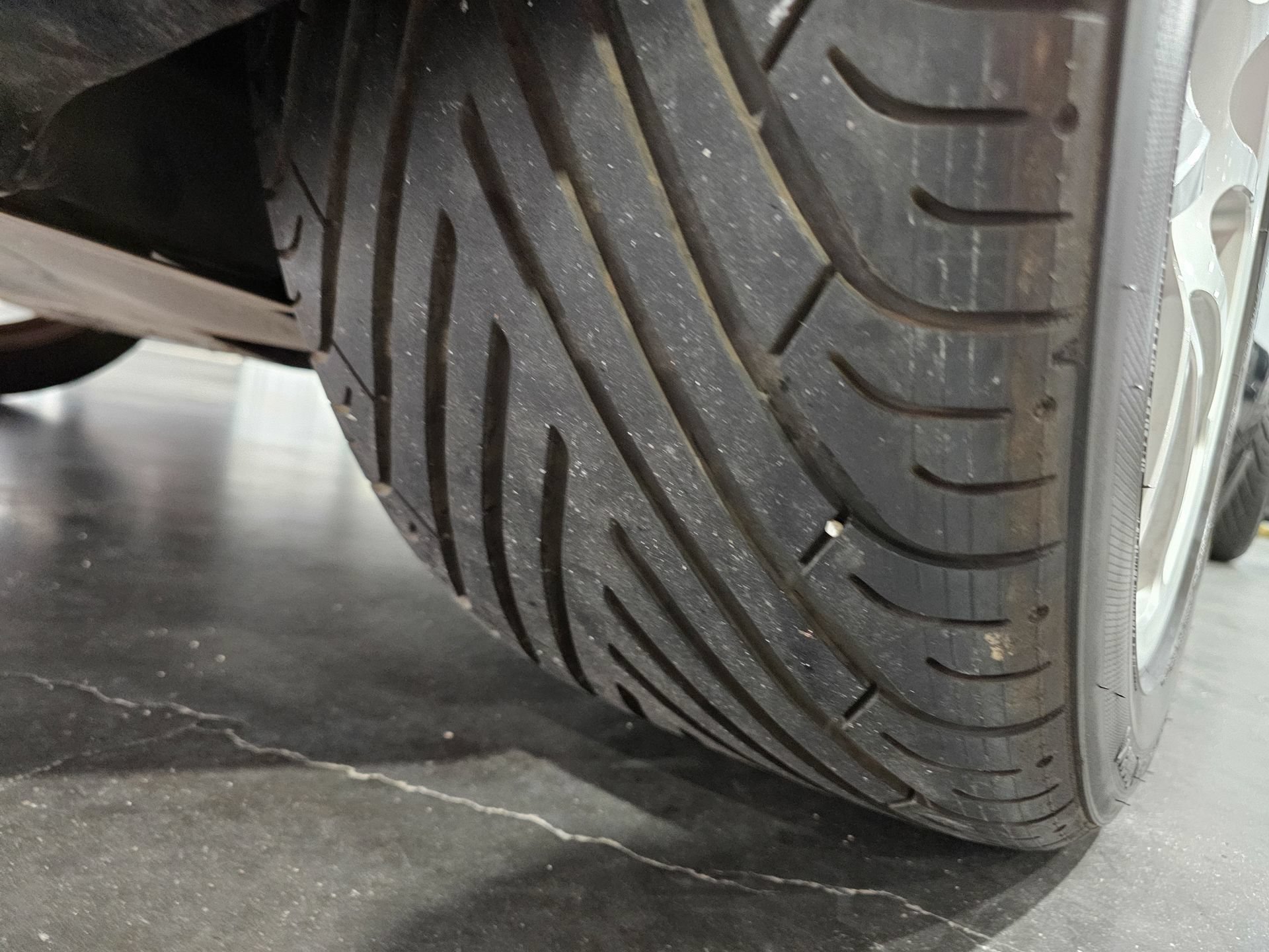 Used 2004 Aston Martin Vanquish RWD image 62