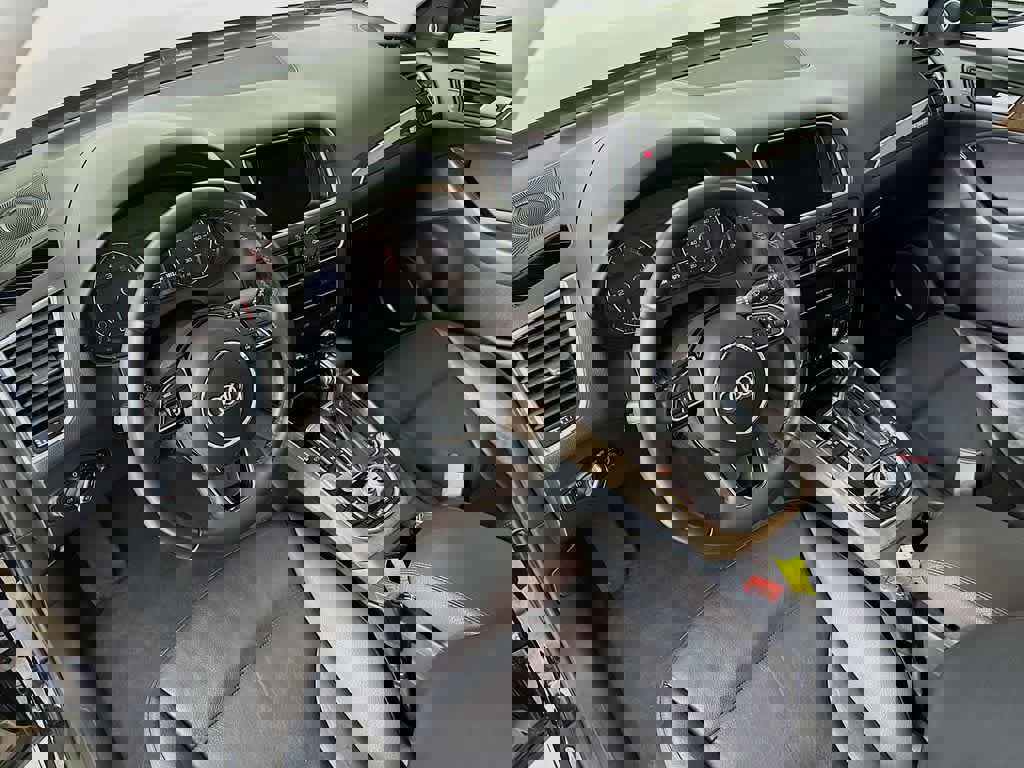 Used 2015 Audi Q5 TDI Premium Plus w/ Technology Package image 2