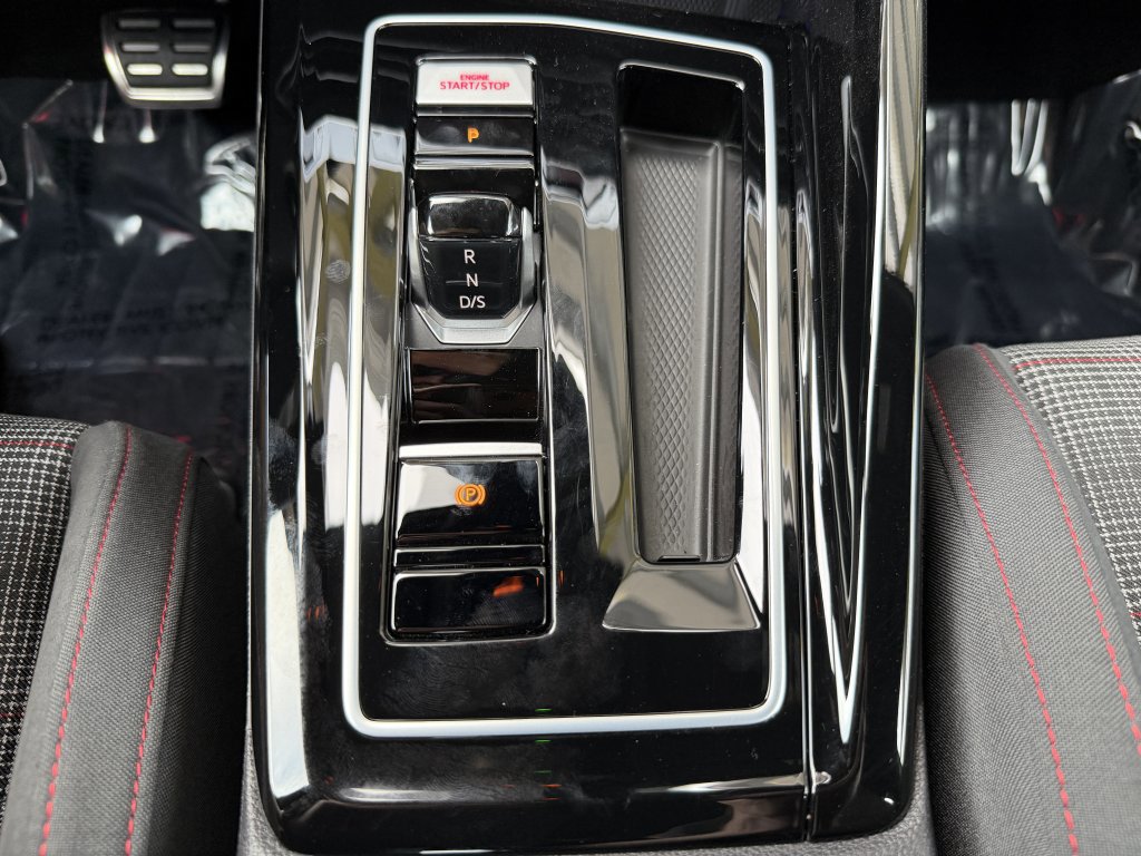 Used 2024 Volkswagen GTI S image 25