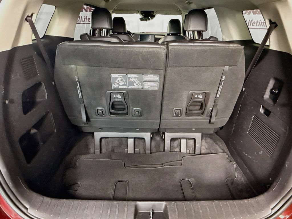 Used 2022 Kia Carnival LX FWD image 27