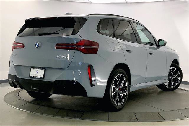 Certified 2025 BMW X3 xDrive30i w/ Premium Package image 12