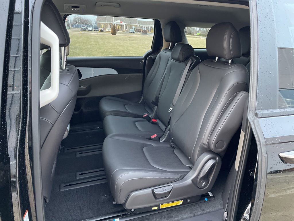 New 2026 Kia Carnival LXS image 10