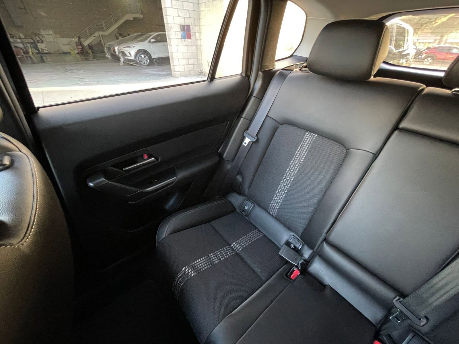 Used 2025 MAZDA CX-50 AWD 2.5 S w/ Select Package image 39