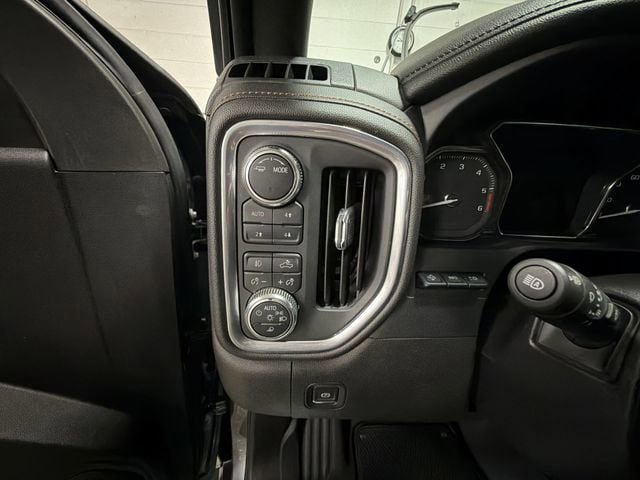 Used 2021 GMC Sierra 1500 AT4 w/ Technology Package AWD/4WD image 23