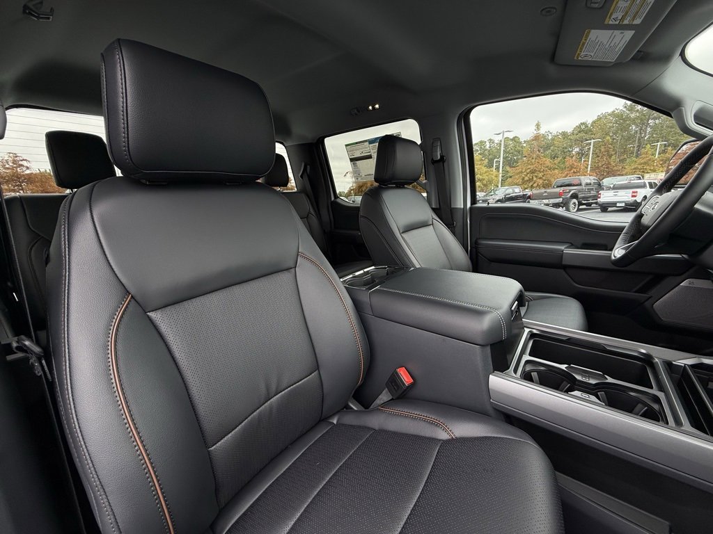 New 2026 Ford F350 Lariat w/ Chrome Package image 30