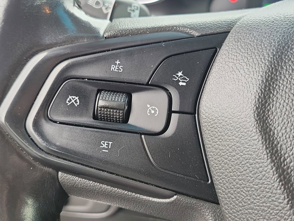 Used 2023 Chevrolet Bolt LT image 22