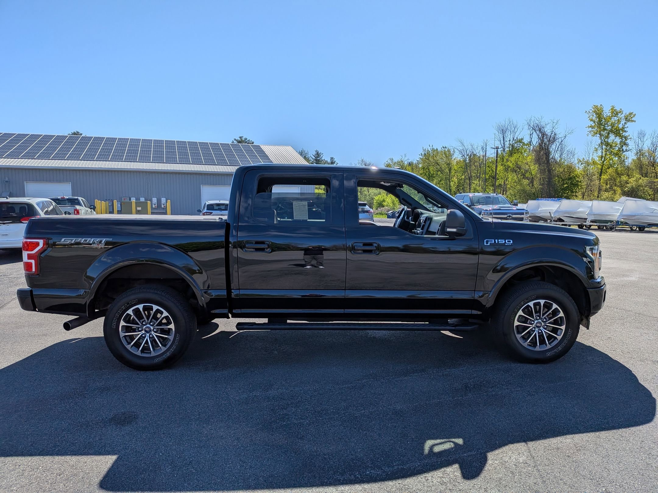 Used 2018 Ford F150 XLT w/ Equipment Group 302A Luxury AWD/4WD image 2