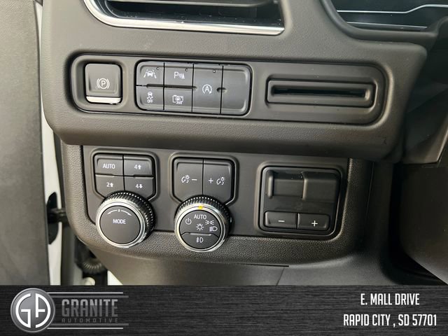 Used 2024 GMC Yukon XL SLT w/ SLT Luxury Package image 31