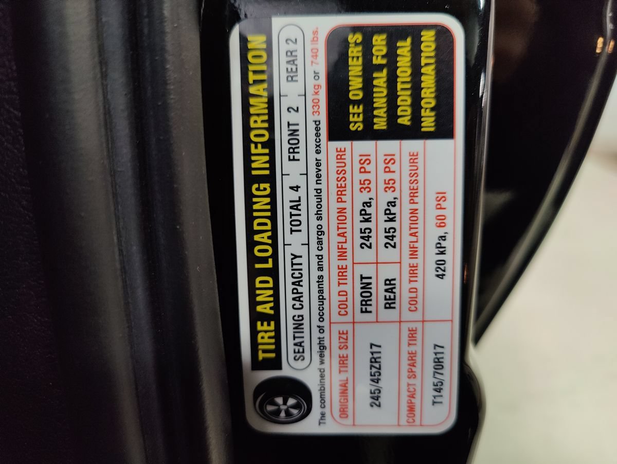 Used 2004 Pontiac GTO RWD image 19