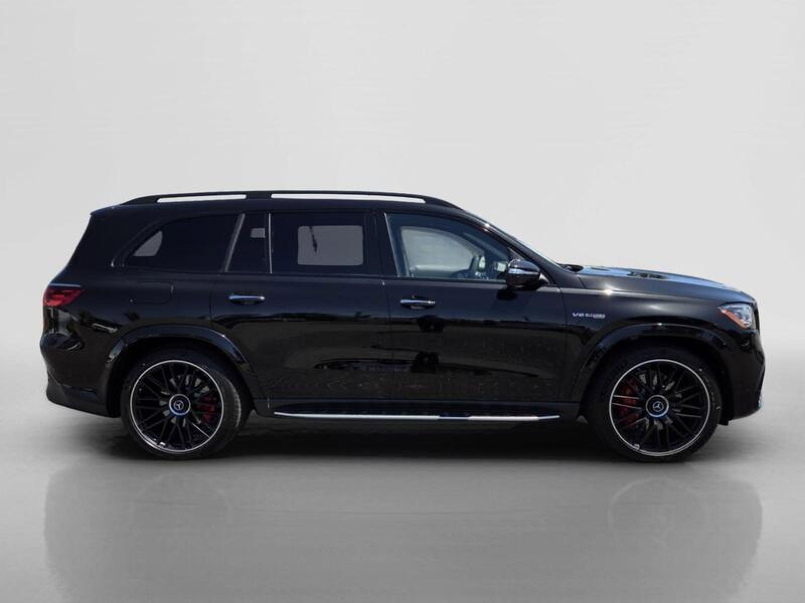 New 2026 Mercedes-Benz GLS 63 AMG 4MATIC image 6