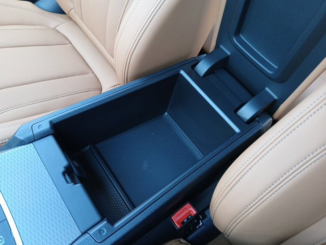 New 2026 BMW 330i Sedan w/ M Sport Package RWD image 24