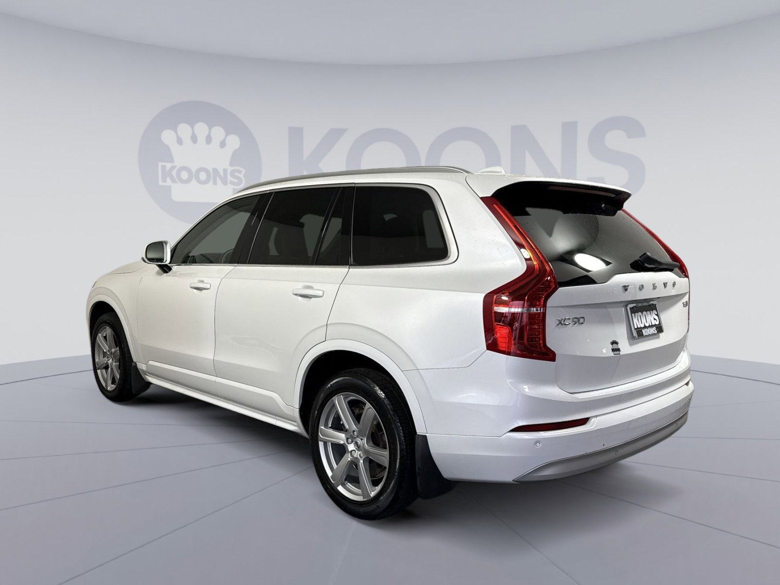 Used 2022 Volvo XC90 T6 Momentum w/ Advanced Package AWD/4WD image 4