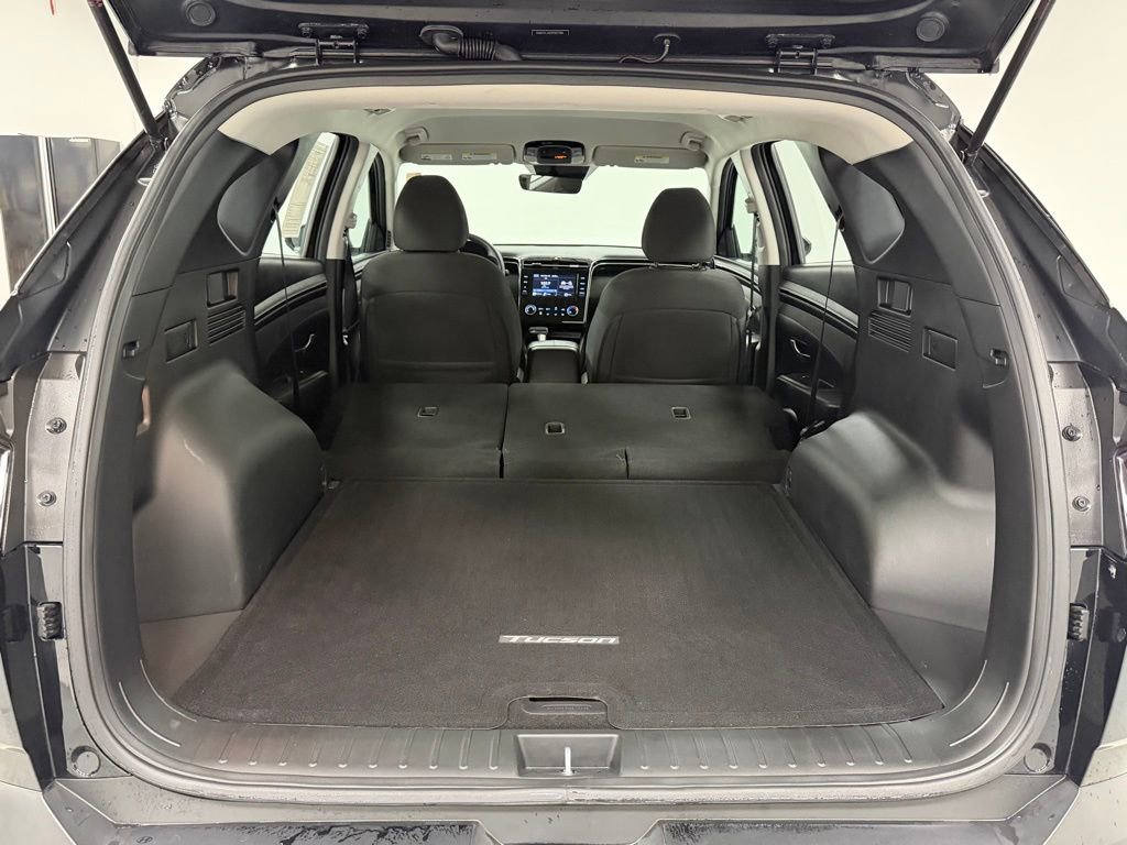 Used 2023 Hyundai Tucson SE image 25