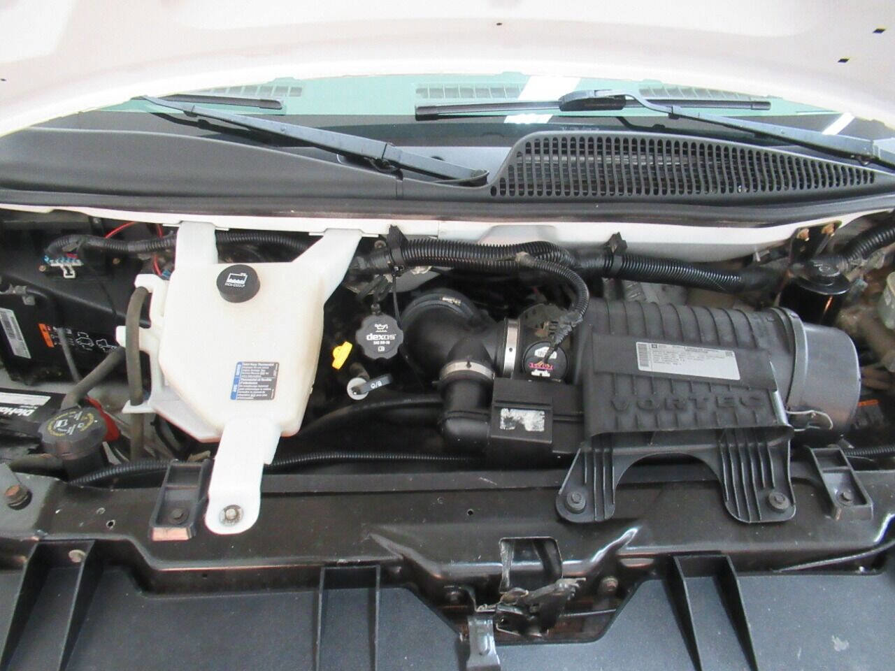 Used 2014 GMC Savana 3500 Extended image 18