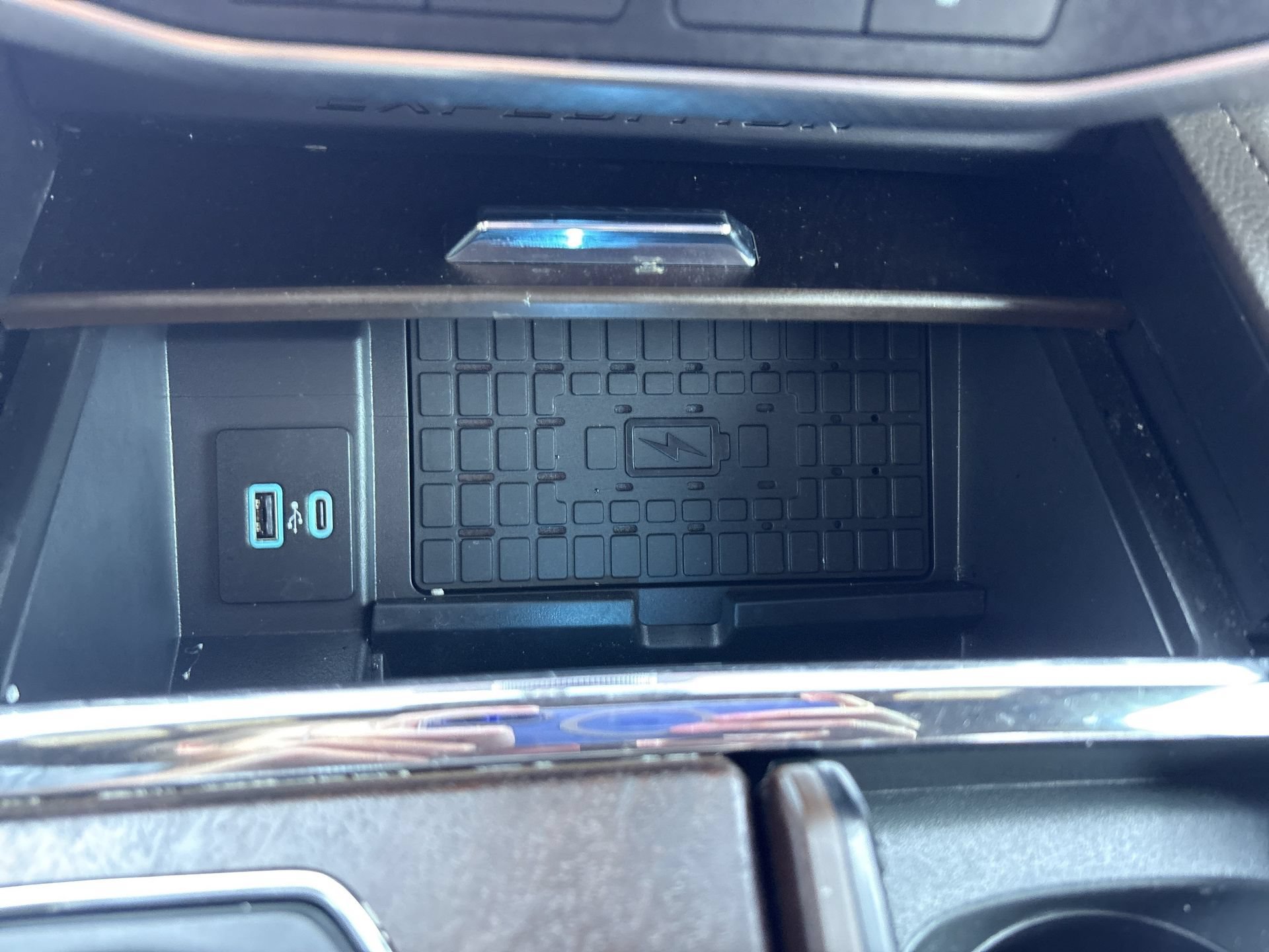 Used 2024 Ford Expedition King Ranch AWD/4WD image 7