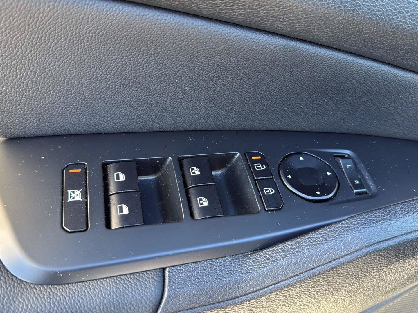 Used 2026 Kia Sportage EX AWD/4WD image 11