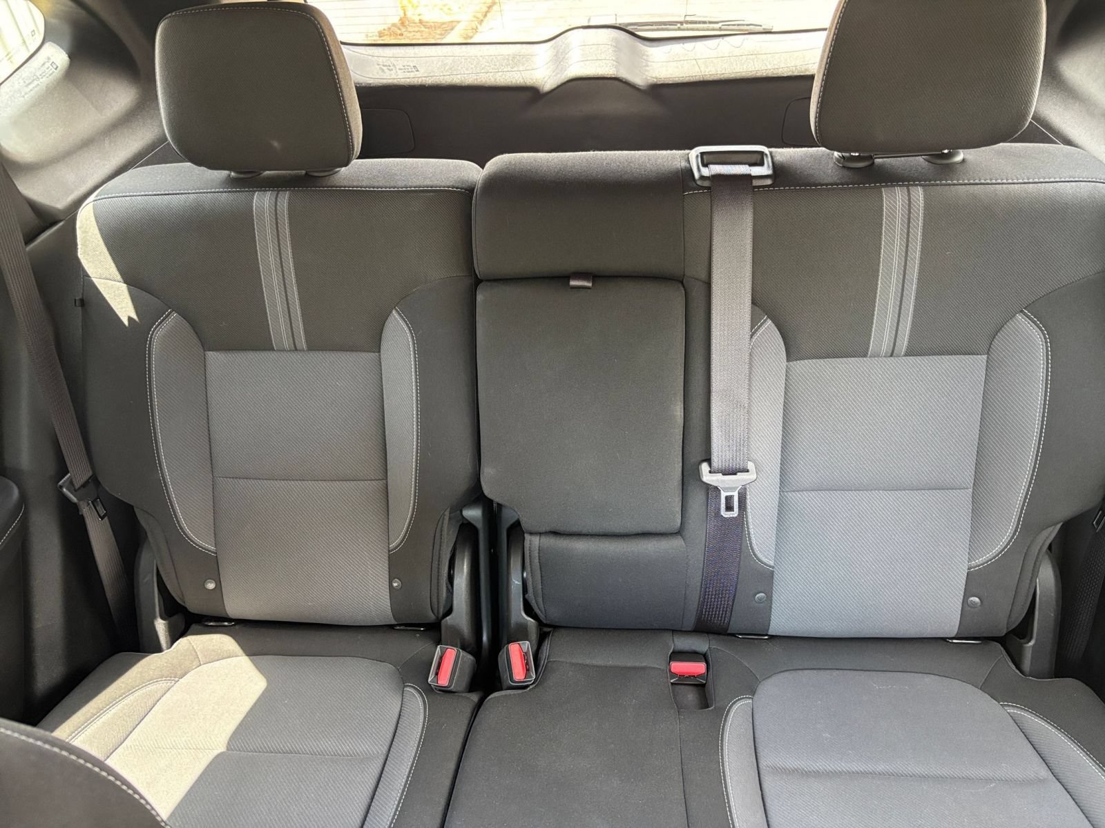 Used 2025 Chevrolet Blazer LT FWD image 34