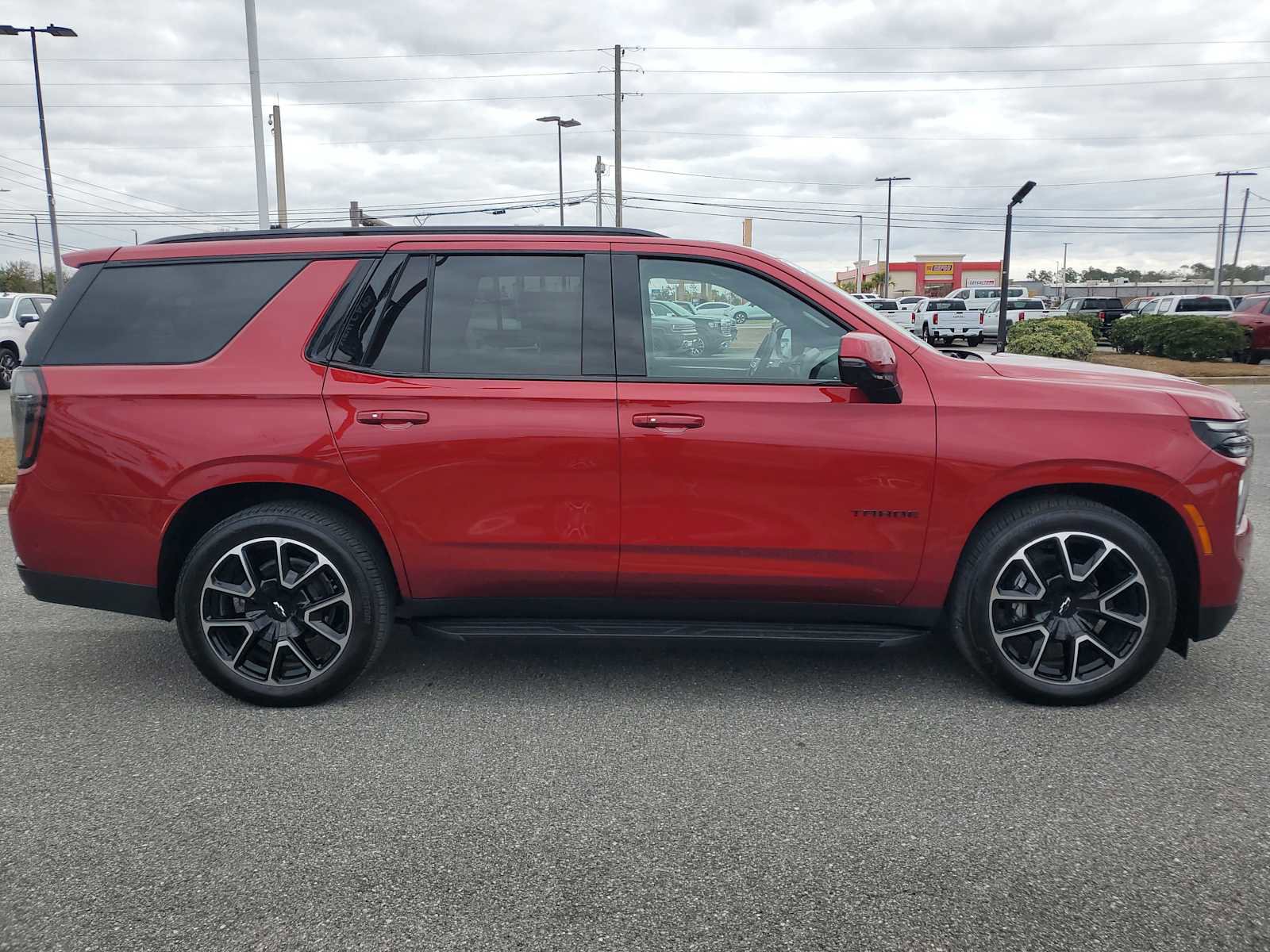 Used 2025 Chevrolet Tahoe RST w/ RST Capability Package image 7