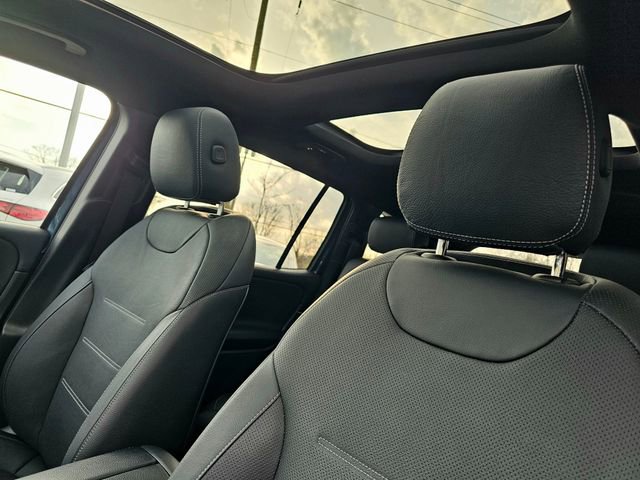 Certified 2022 Mercedes-Benz GLB 250 4MATIC image 19