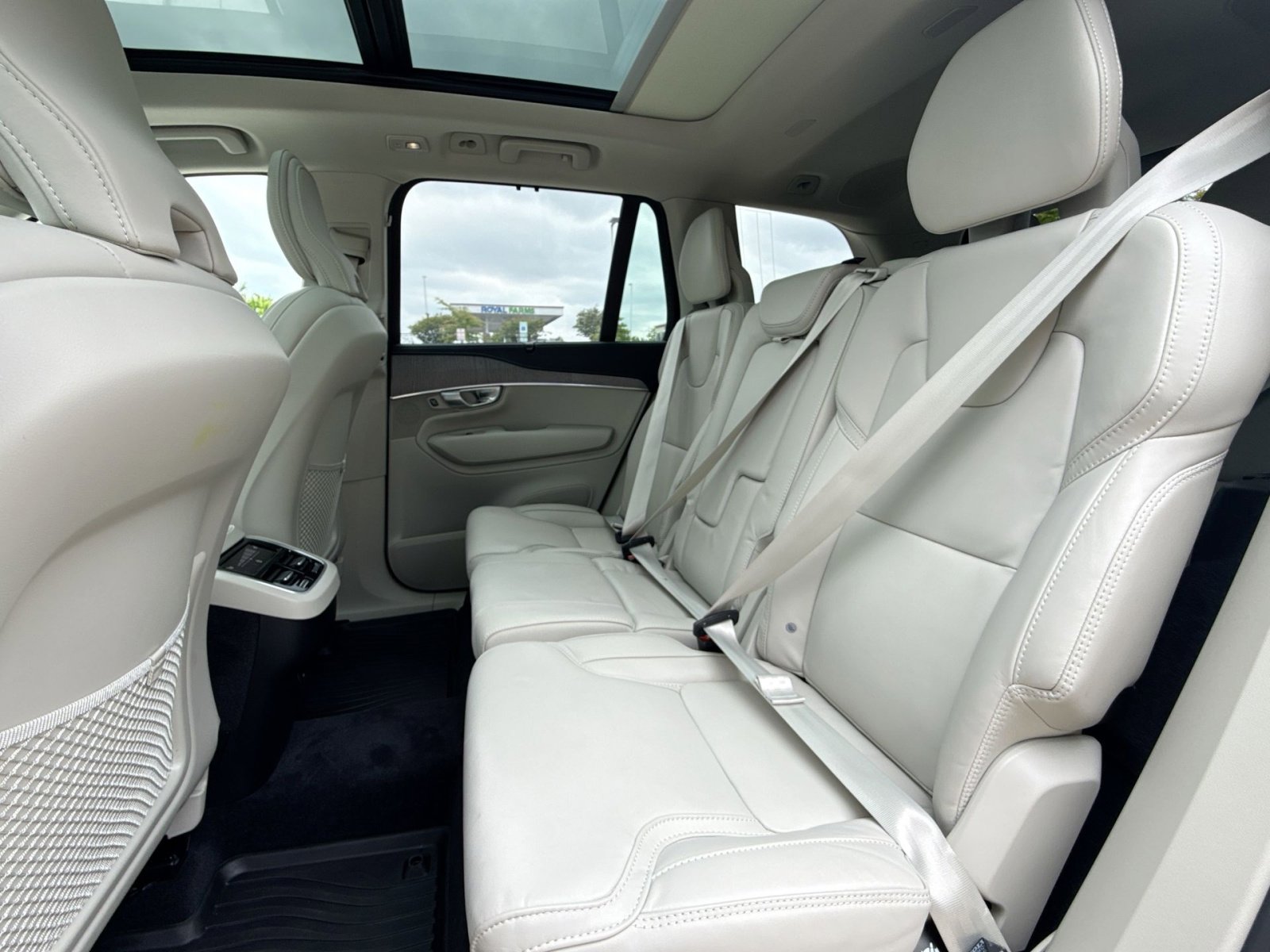 Certified 2024 Volvo XC90 B6 Ultimate AWD/4WD image 25