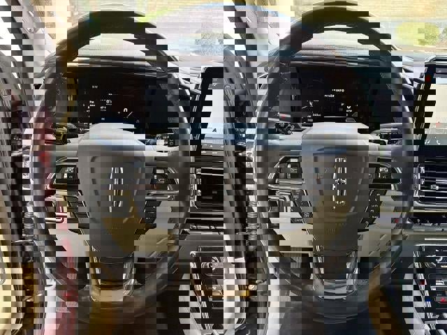 Used 2018 Lincoln Navigator Select w/ Technology Package image 28