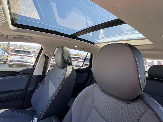 New 2026 Volkswagen Tiguan SE FWD image 10
