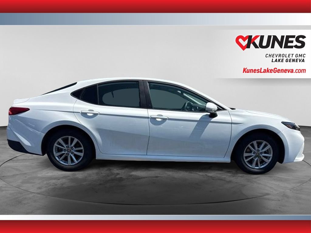 Used 2025 Toyota Camry LE FWD image 3