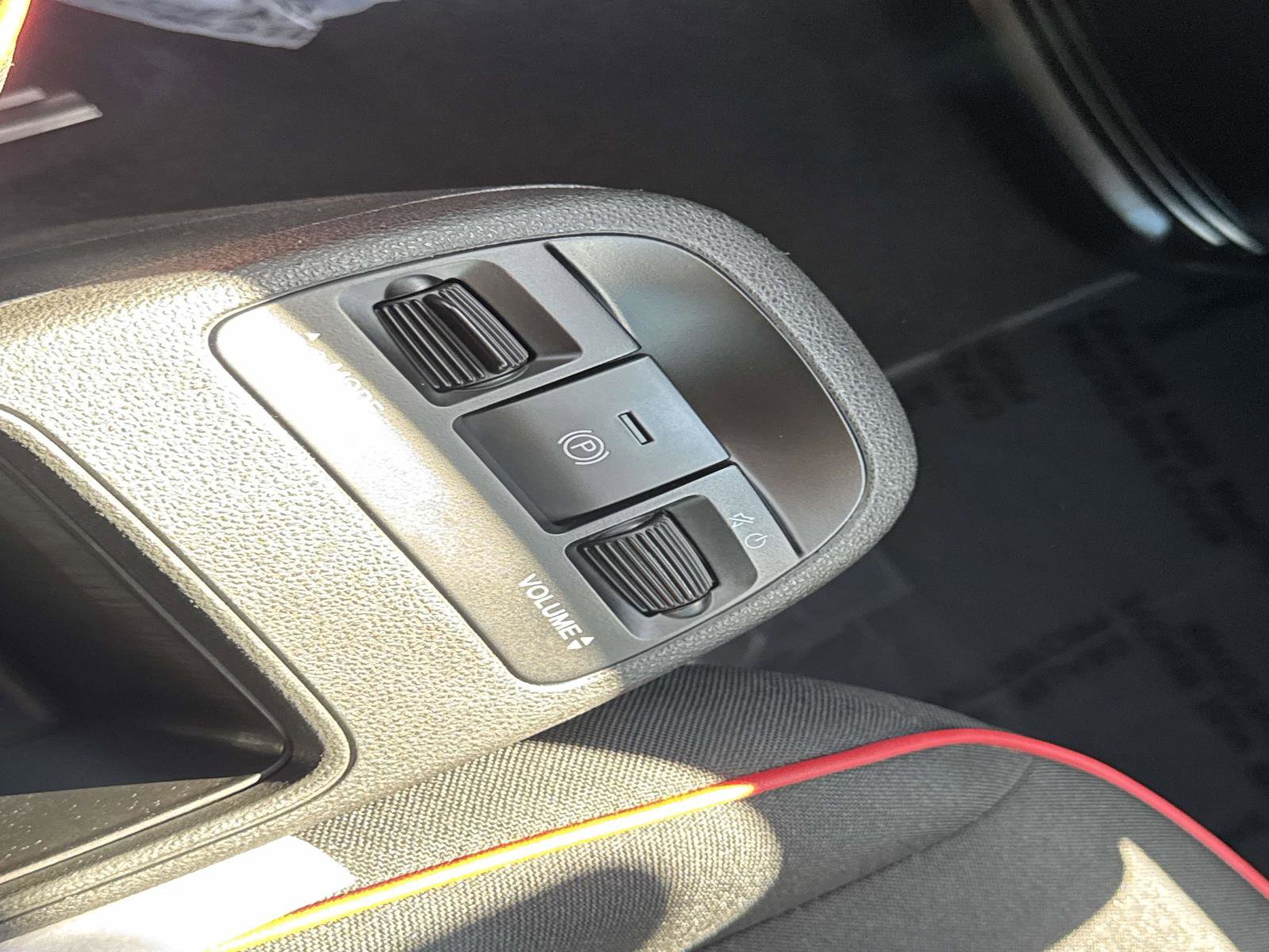 Used 2024 FIAT 500 e (RED) image 19