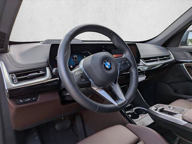 Used 2025 BMW X1 xDrive28i AWD/4WD image 8