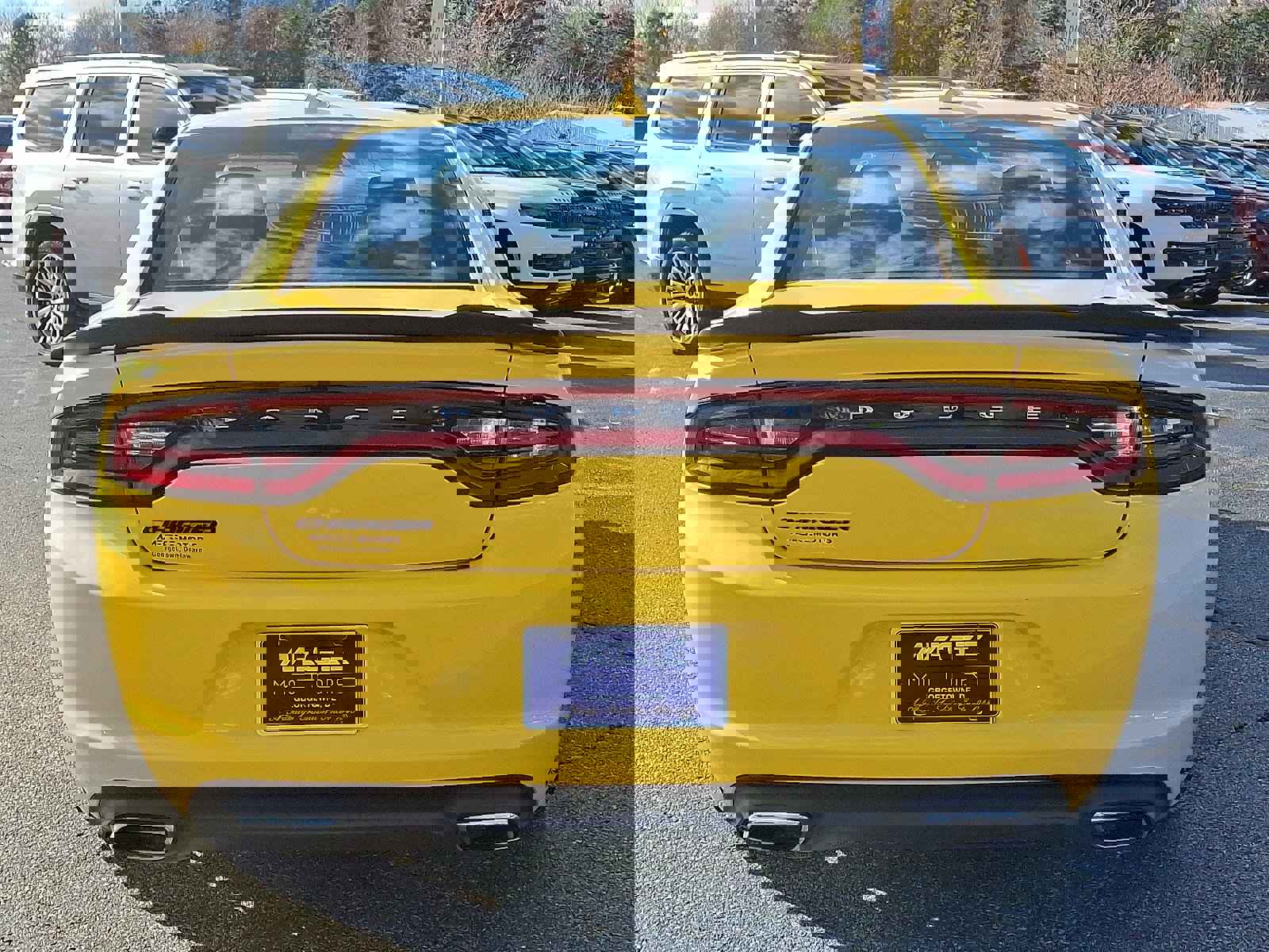 Used 2017 Dodge Charger SXT w/ Blacktop Package image 5