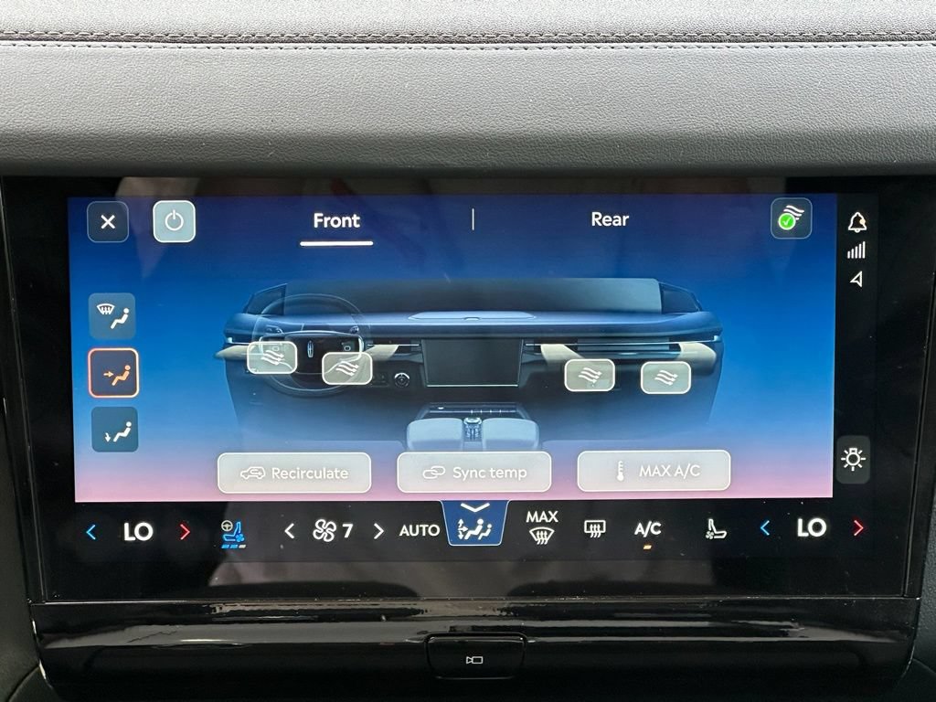 New 2025 Lincoln Navigator Reserve AWD/4WD image 11