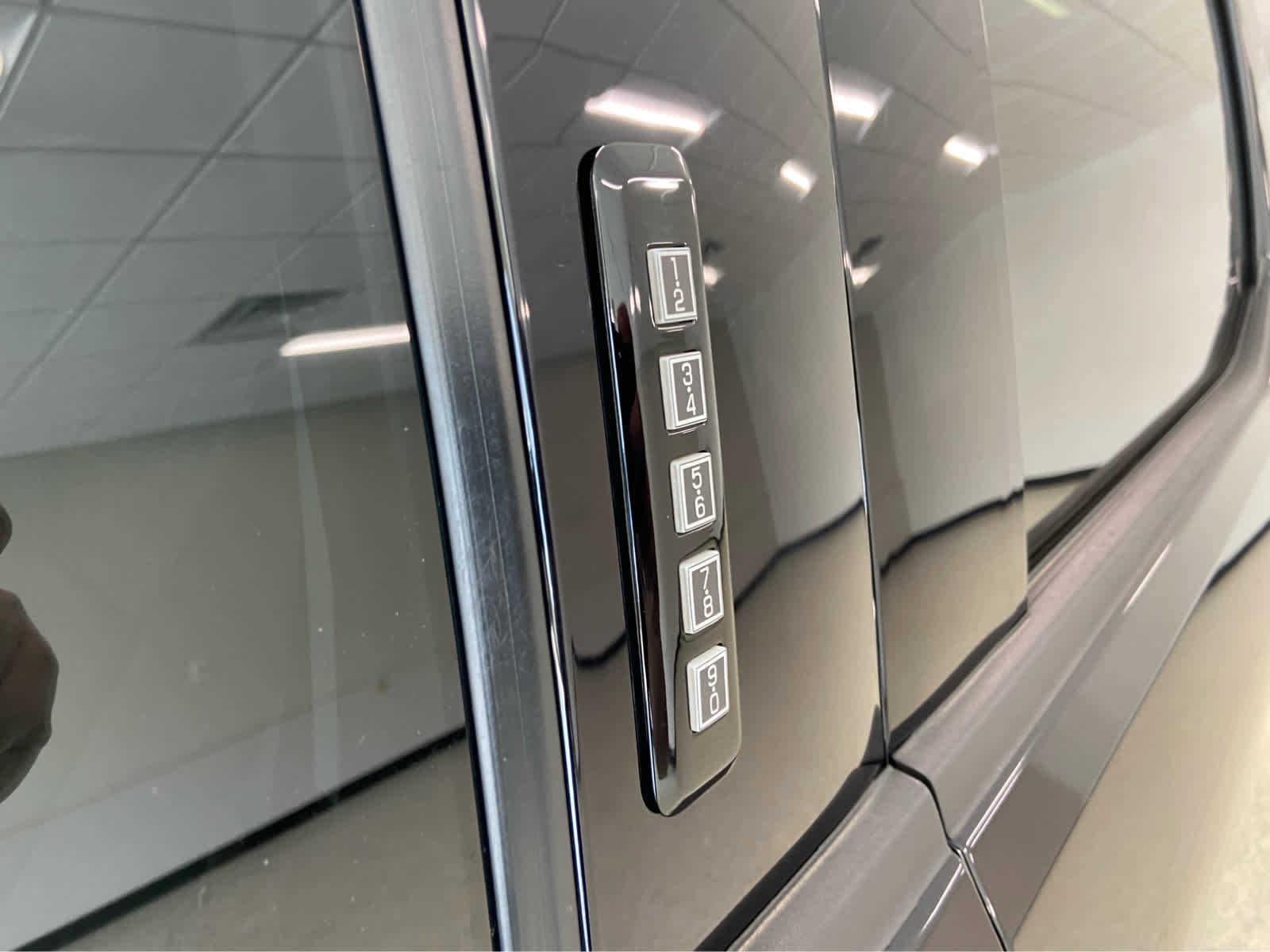 Used 2022 Ford F150 XLT w/ Equipment Group 302A High image 14