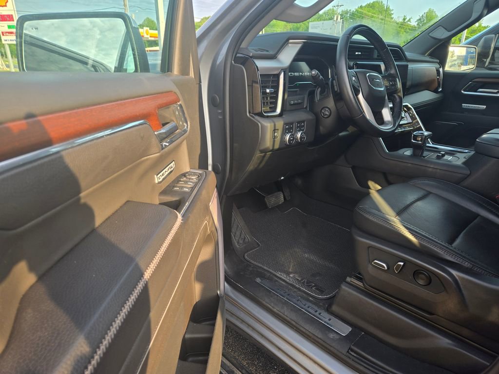 Used 2023 GMC Sierra 1500 Denali AWD/4WD image 6