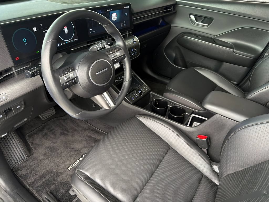 Used 2024 Hyundai Kona Limited FWD image 10