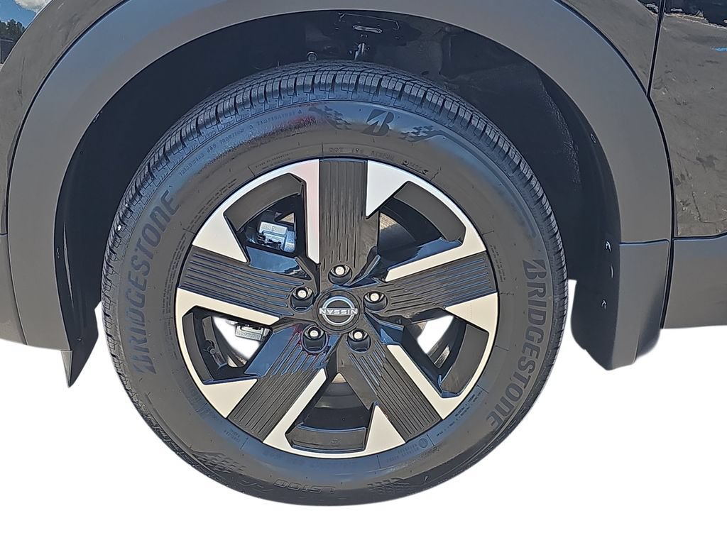 Used 2025 Nissan Kicks SR FWD image 29