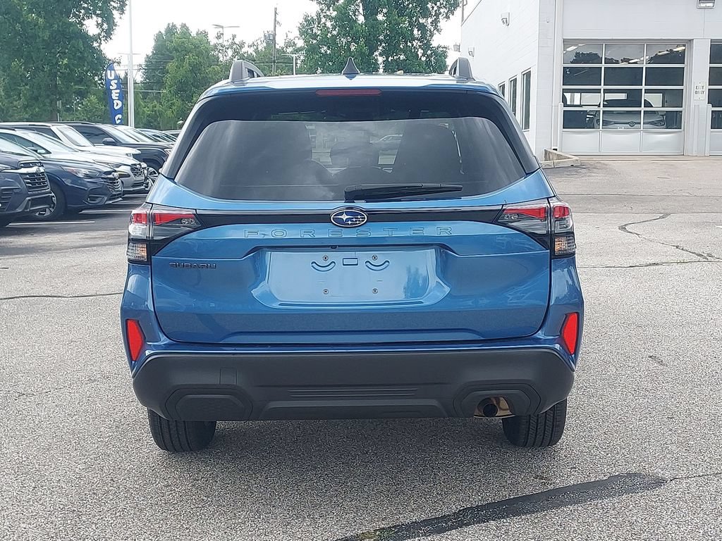 Certified 2025 Subaru Forester Premium AWD/4WD image 8