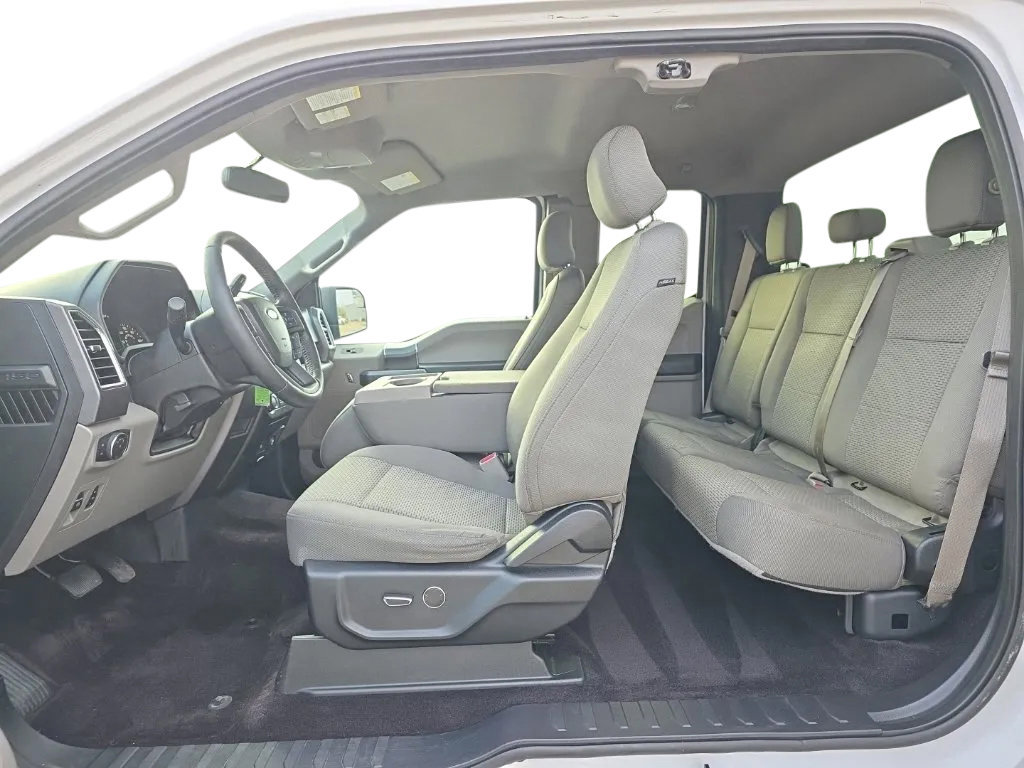Used 2016 Ford F150 XLT w/ Equipment Group 301A Mid AWD/4WD image 17