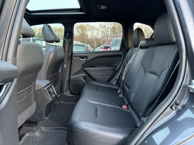 Used 2025 Subaru Forester Limited image 11