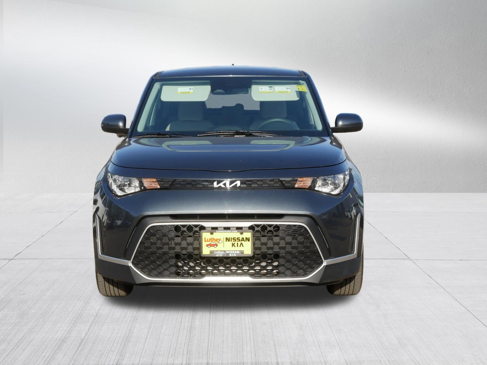 Certified 2025 Kia Soul LX FWD image 2