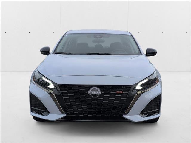 New 2025 Nissan Altima 2.5 SR image 2