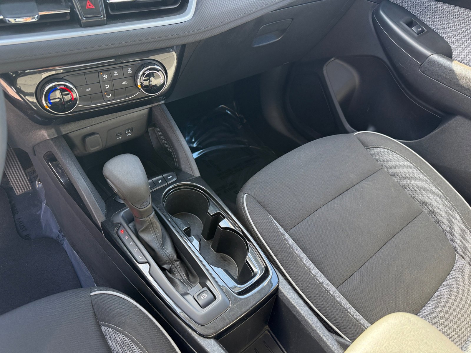 Used 2025 Chevrolet TrailBlazer LT image 13