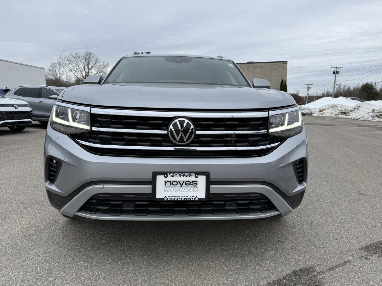 Used 2021 Volkswagen Atlas Cross Sport SEL image 2