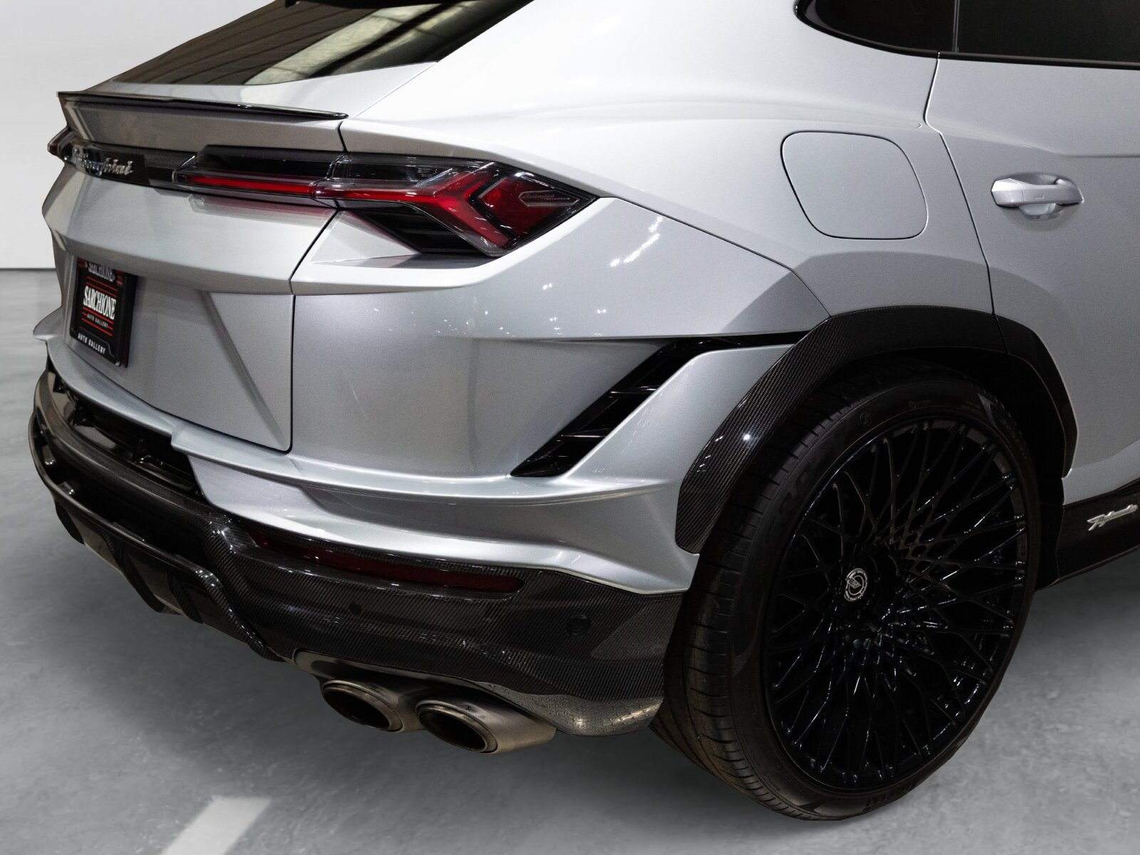 Used 2023 Lamborghini Urus Performante AWD/4WD image 58