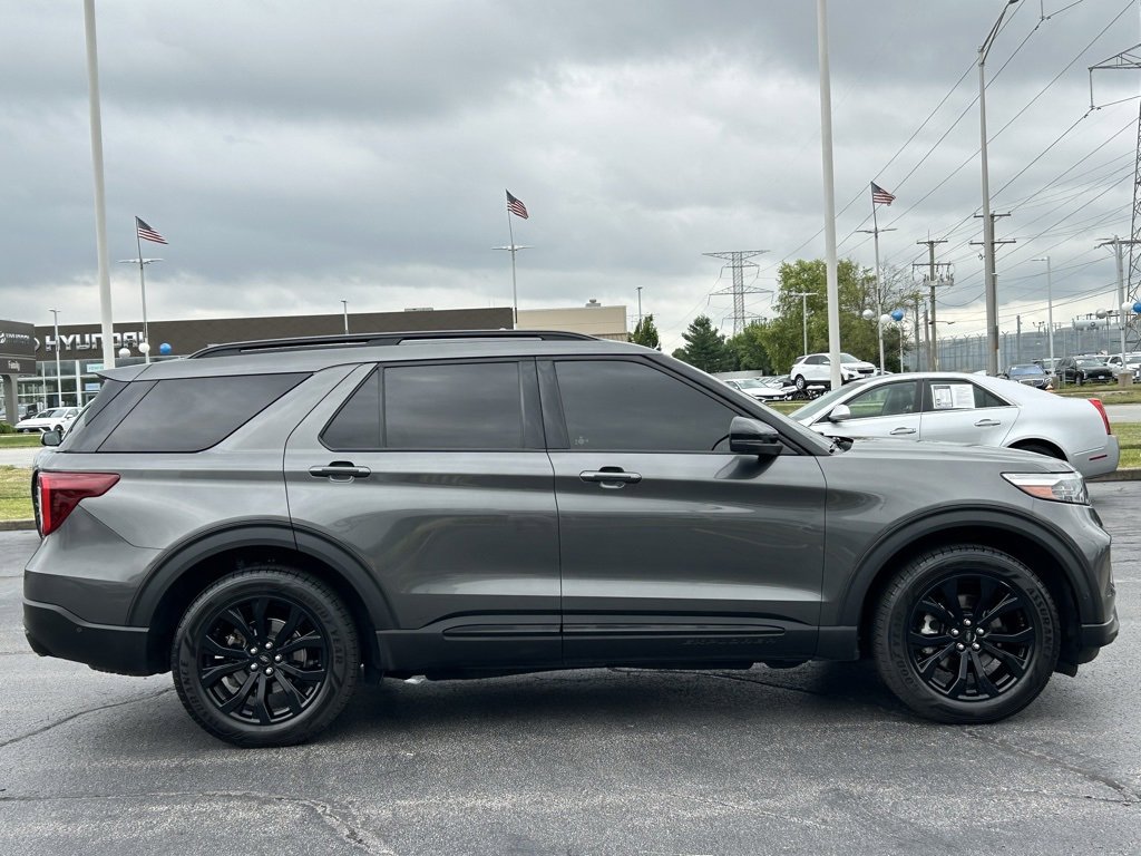 Used 2020 Ford Explorer ST image 4