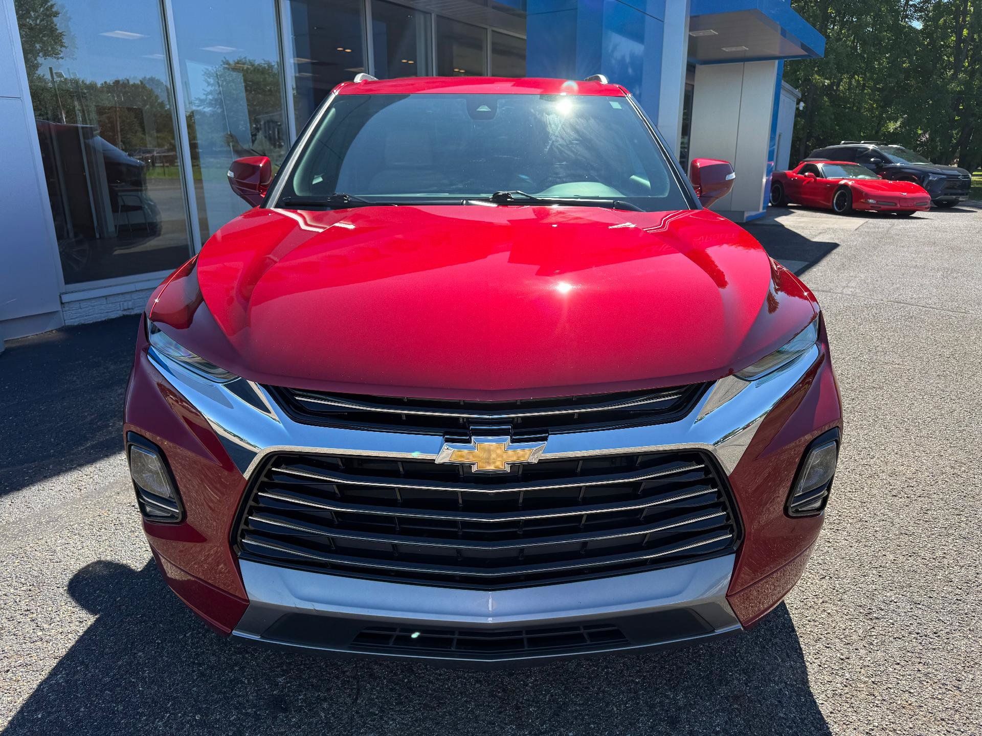 Used 2019 Chevrolet Blazer Premier w/ Driver Confidence II Package AWD/4WD image 2