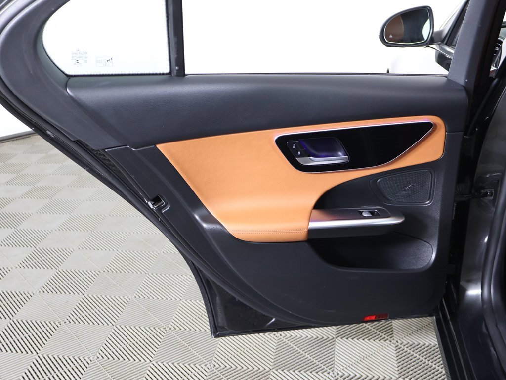 Used 2023 Mercedes-Benz C 300 4MATIC Sedan image 25