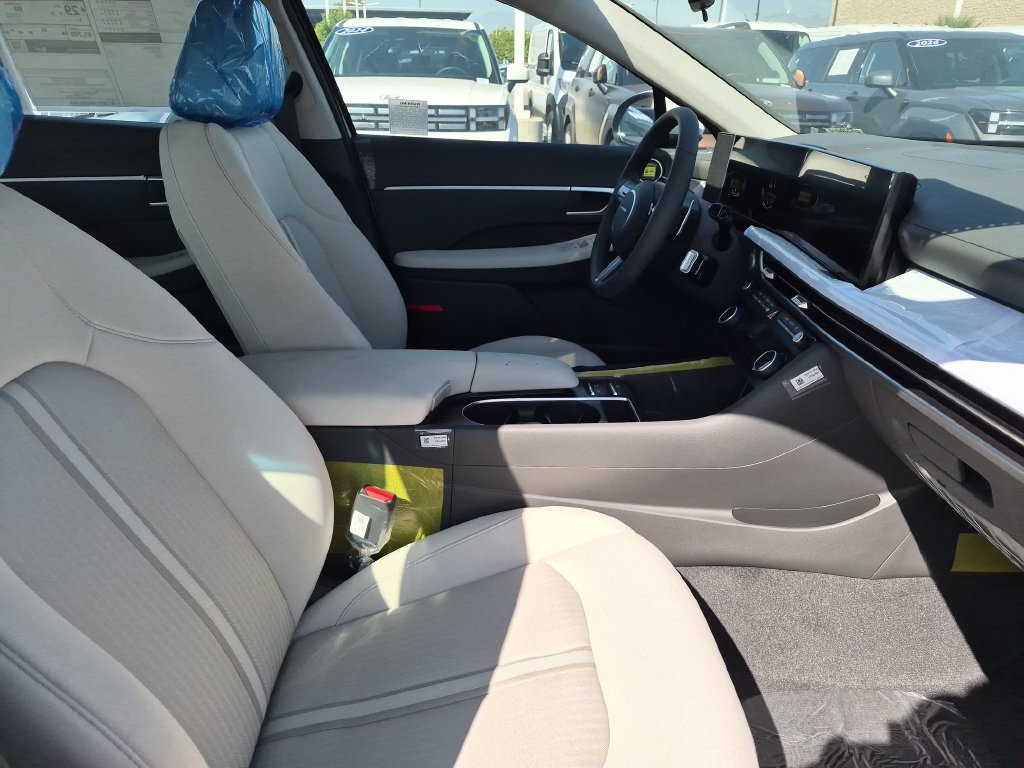New 2026 Hyundai Sonata SEL FWD image 31