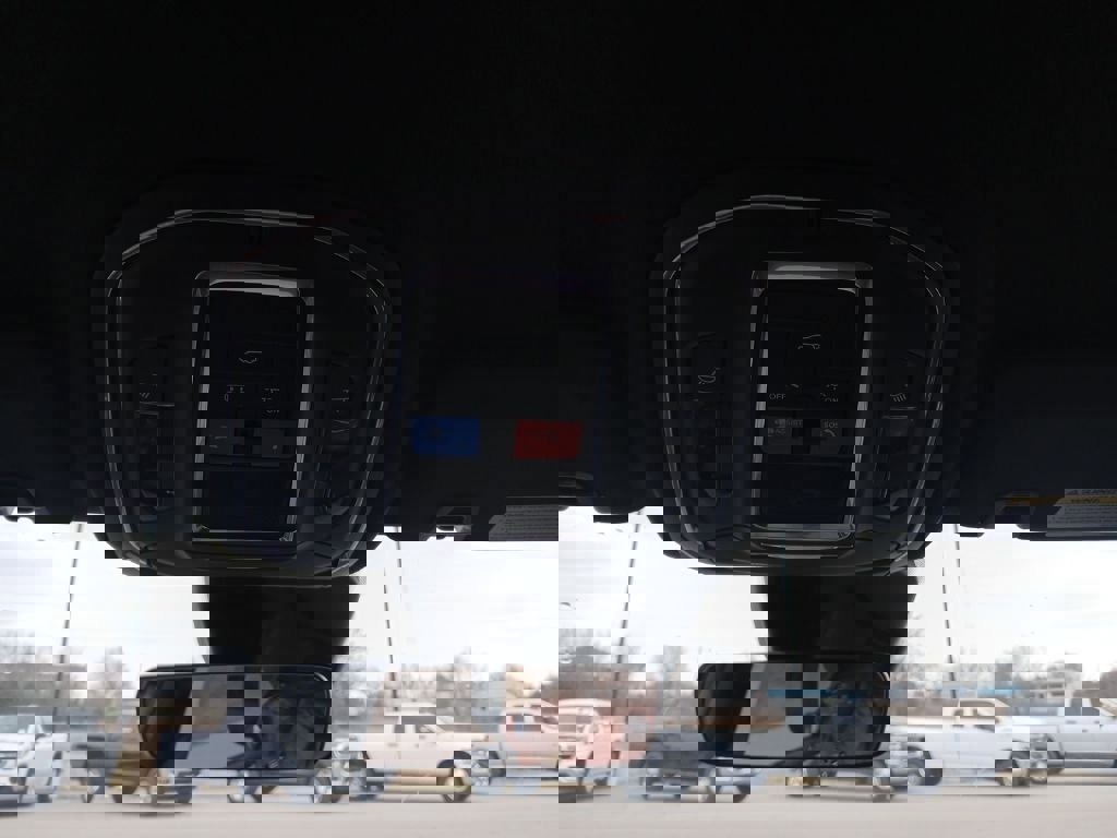 New 2026 Jeep Grand Cherokee L Laredo image 16