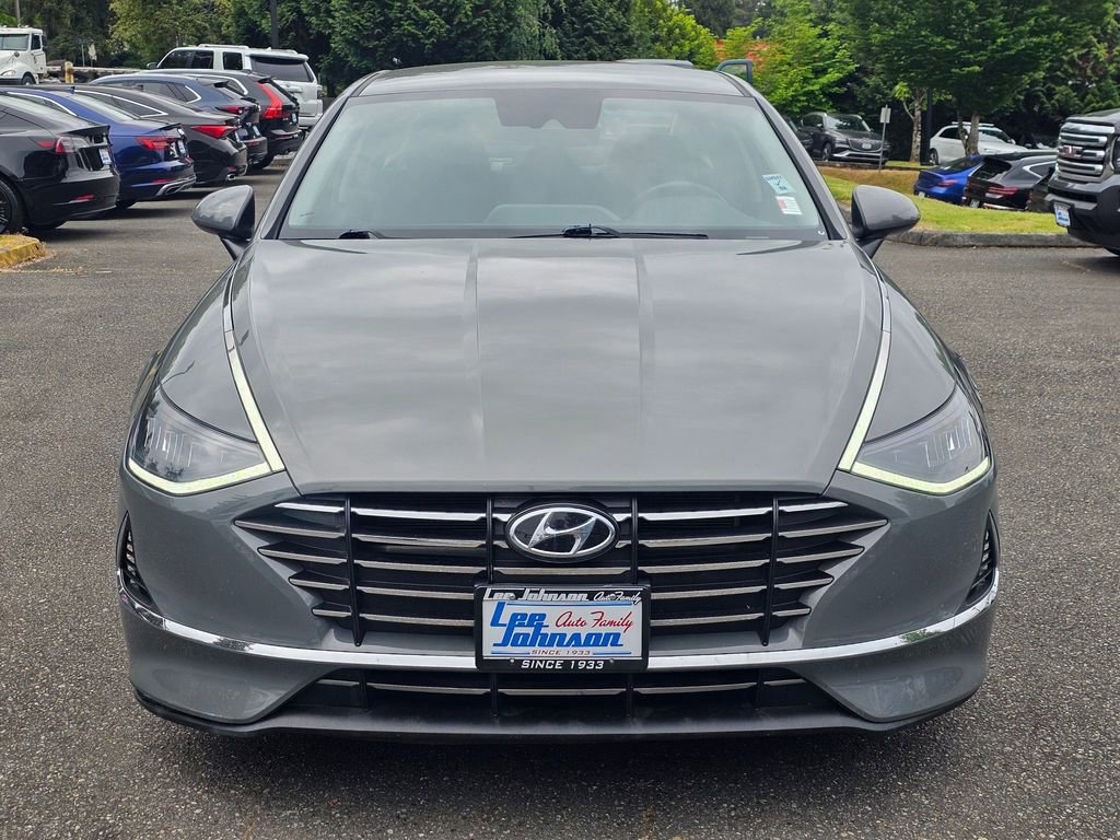 Used 2021 Hyundai Sonata SE FWD image 2